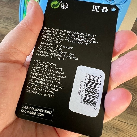 NWT Loungefly x Pixar It’s a Bugs Life all over bug print backpack - Picture 7 of 8